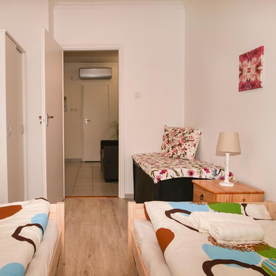 Cseresznyes Apartman Berekfürdő Bagian luar foto